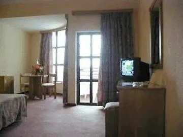 Ajuda Madeira فونشال